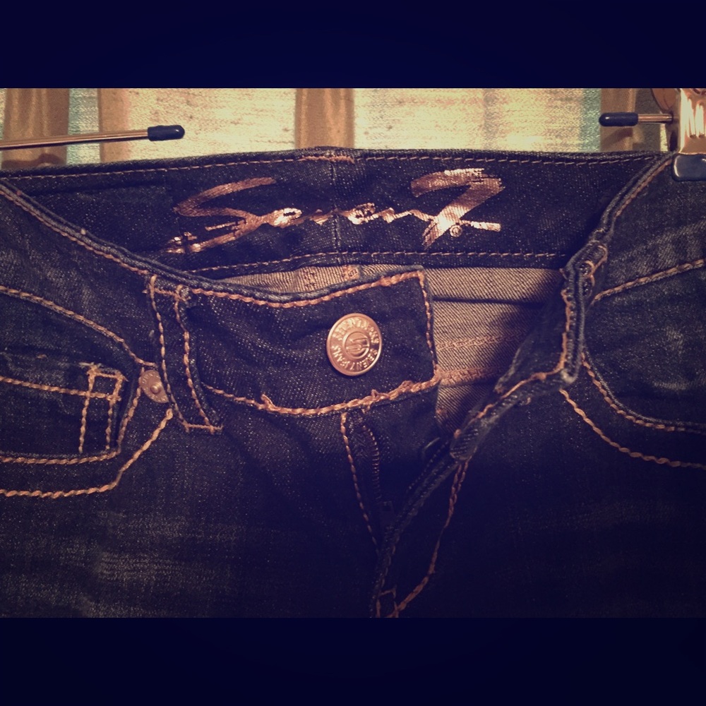 Seven7 boot cut jeans size 25